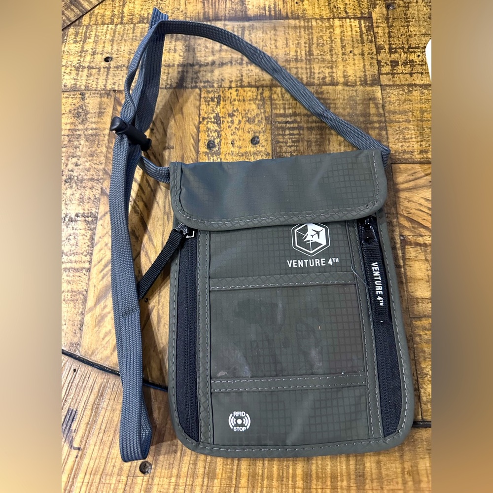 New VENTURE 4TH Travel Neck Wallet with RFID Blocking
